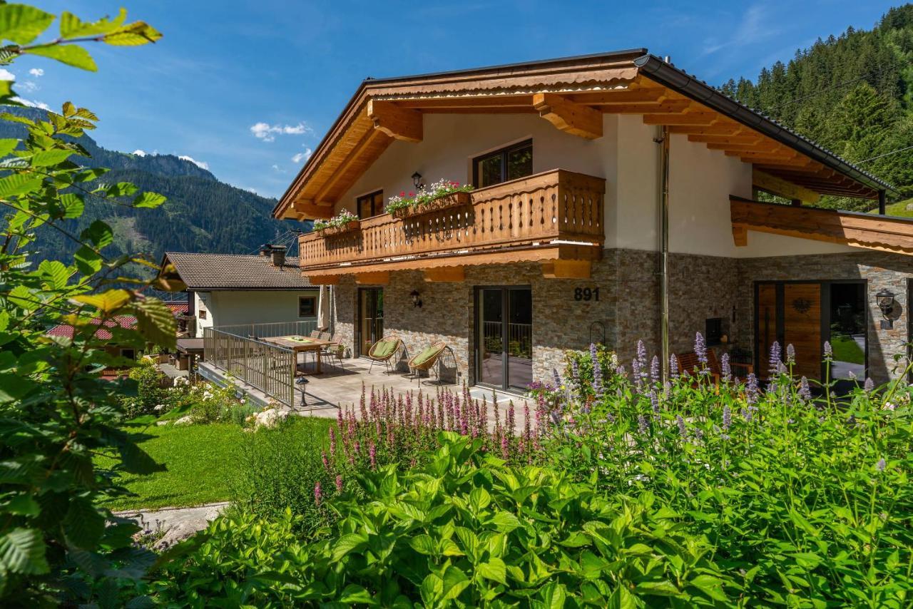 Chalet Alpendomizil Ahorn Mayrhofen Exterior photo